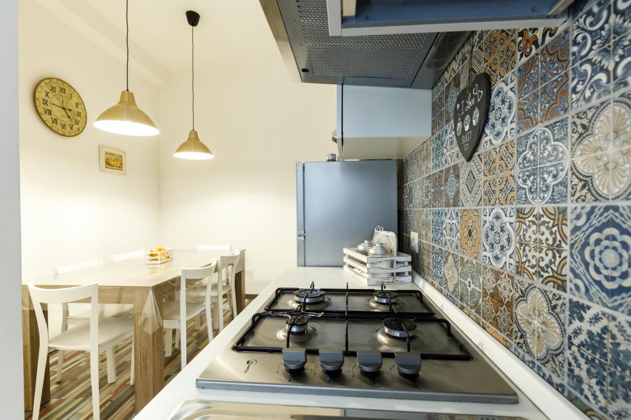 Apartamento A Casa Di Leonardo II Roma Exterior foto
